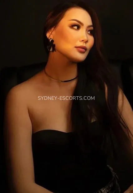 Sydney escorts Courtney — 3
