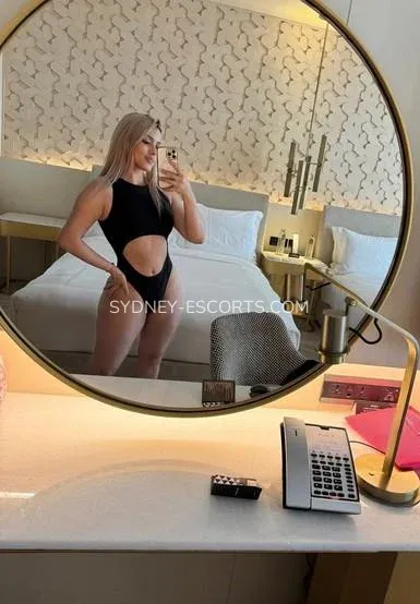 Sydney escorts Leah — 4