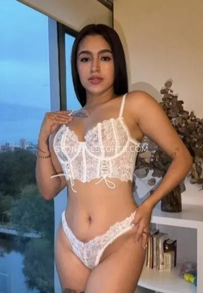 Sydney escorts Maggie — 4