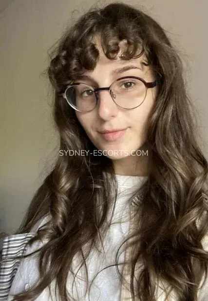 Sydney escorts Daisy — 3