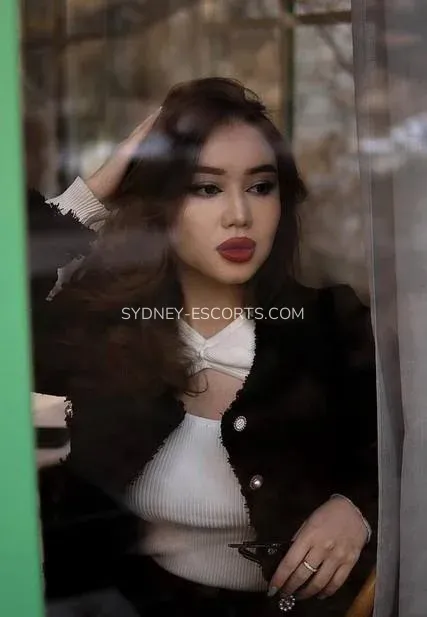 Sydney escorts Märta — 4