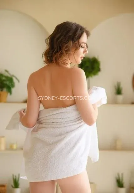 Sydney escorts Sara — 4