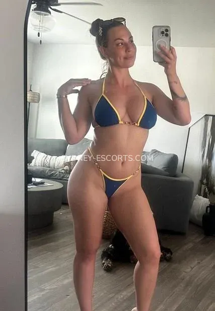 Sydney escorts Emilia — 3