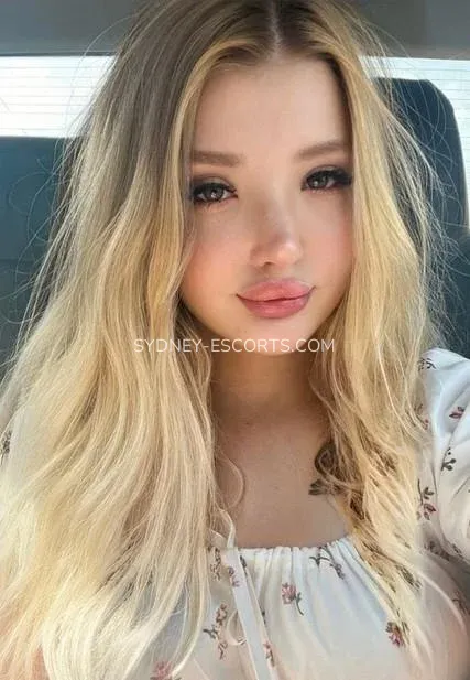 Sydney escorts Alondra — 5