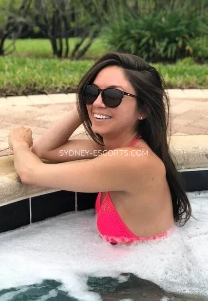 Sydney escorts Leah — 3