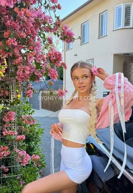 Sydney escorts Helena — 9