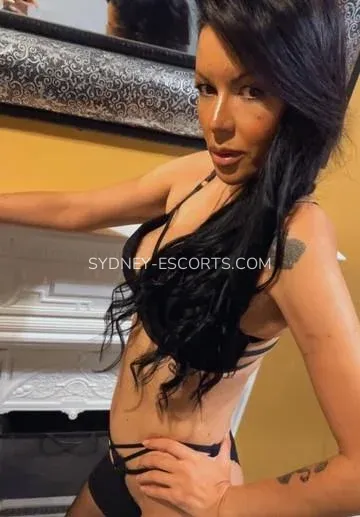 Sydney escorts Hannah — 1
