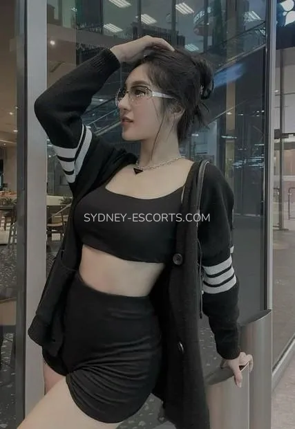 Sydney escorts Kyra