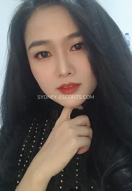 Sydney escorts Alexis — 1