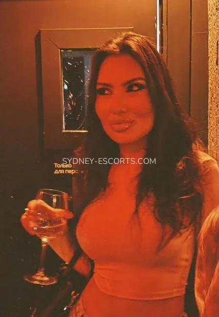 Sydney escorts Iliane — 3