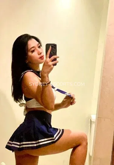 Sydney escorts Sophie — 4