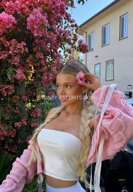 Sydney escorts Helena — 5