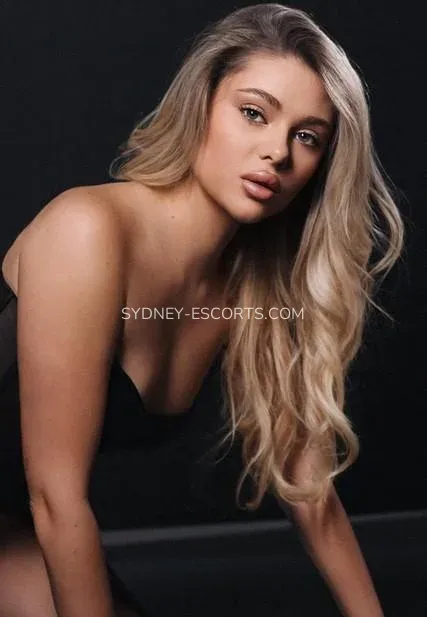 Sydney escorts Laura — 4