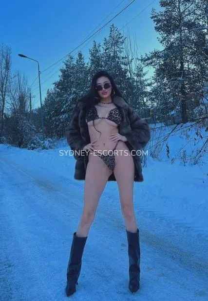 Sydney escorts Kira — 6
