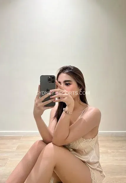 Sydney escorts Viola — 5