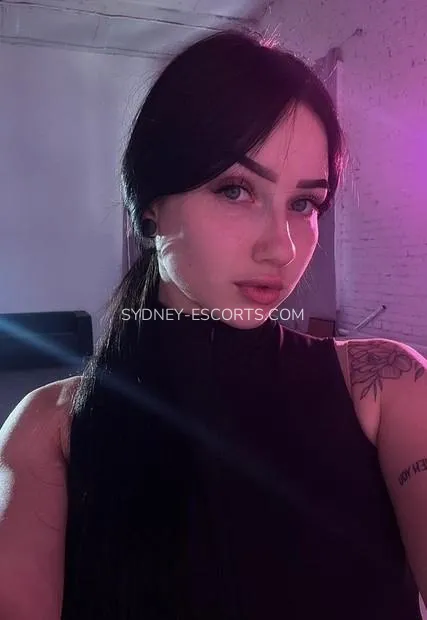 Sydney escorts Chloe — 2