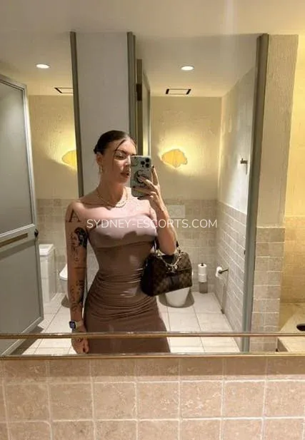 Sydney escorts Sarah — 1
