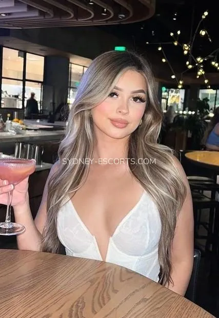 Sydney escorts Jennifer — 2
