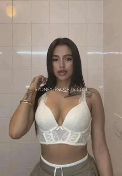 Sydney escorts Maggie — 6