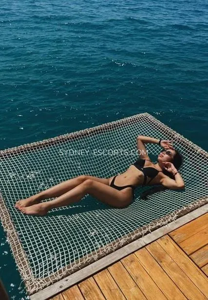 Sydney escorts Gun — 3