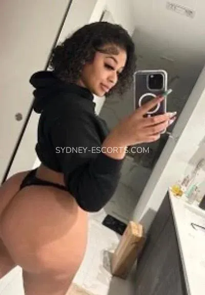 Sydney escorts Daisy — 3