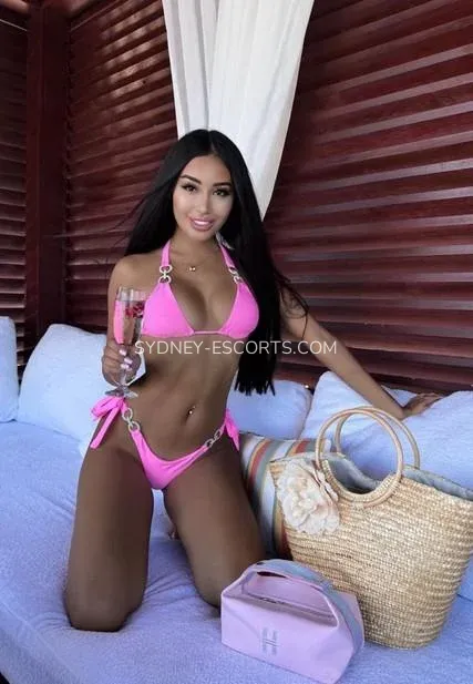 Sydney escorts Hannah — 9