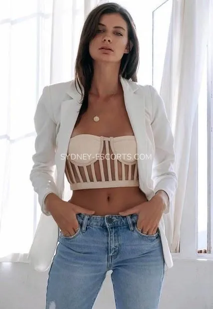 Sydney escorts Makenna — 2