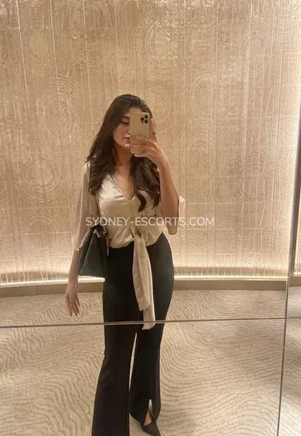 Sydney escorts Linda — 1