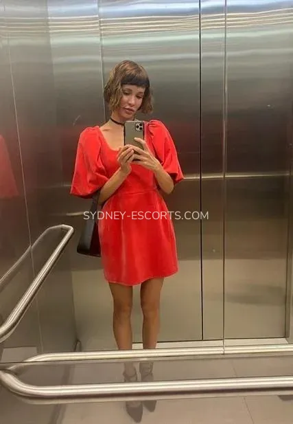Sydney escorts Makayla — 3