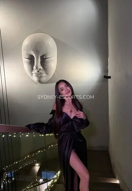 Sydney escorts Belinda — 3