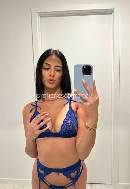 Sydney escorts Isabel — 4