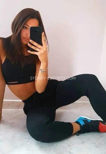Sydney escorts Lisa — 2