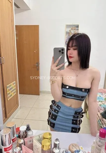 Sydney escorts Caroline — 6