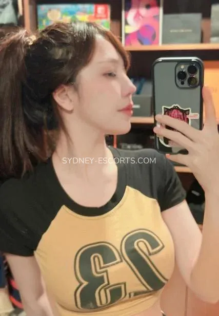 Sydney escorts Sara — 1