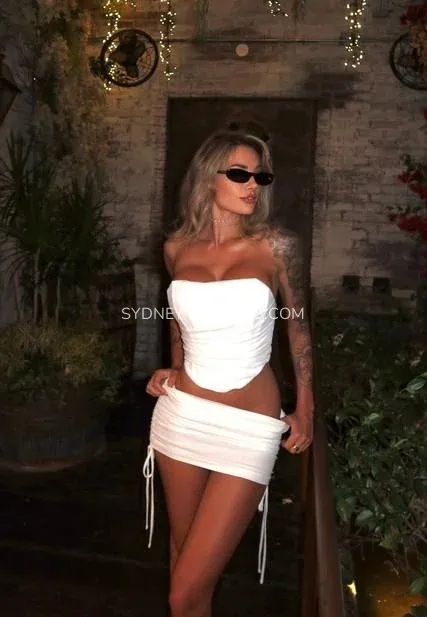 Sydney escorts Jennifer — 7