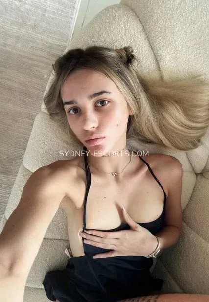 Sydney escorts Caitlin — 3