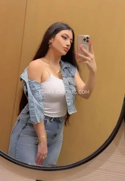 Sydney escorts Yvonne — 4