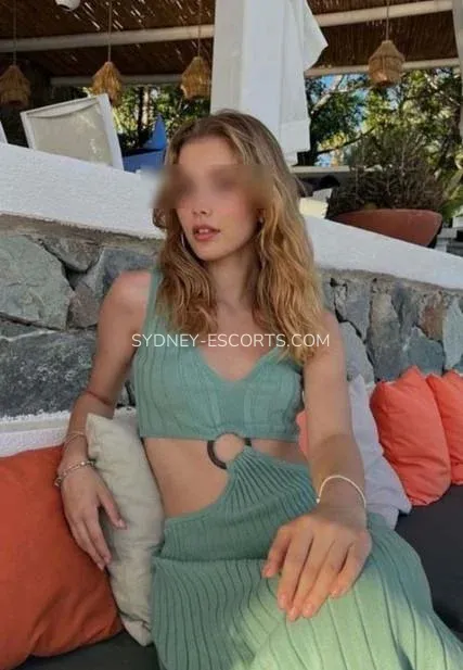 Sydney escorts Sophie — 3