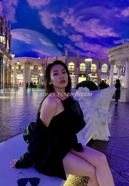 Sydney escorts Astrid — 5