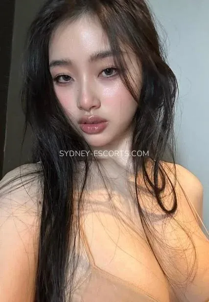 Sydney escorts Emma — 1