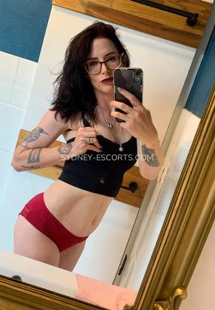 Sydney escorts Rut — 4