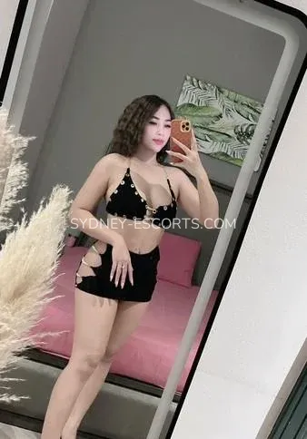 Sydney escorts Melanie — 5