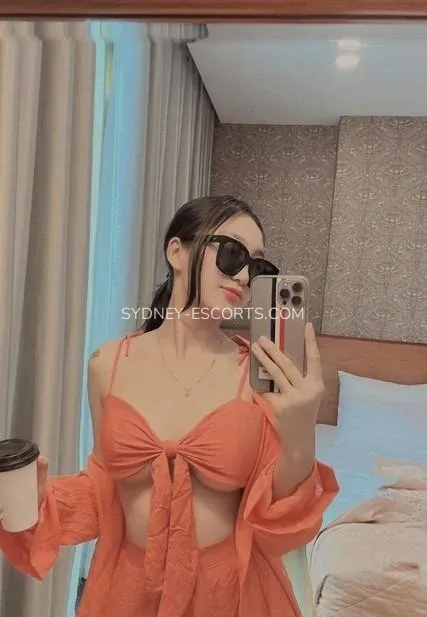 Sydney escorts Kyra — 1