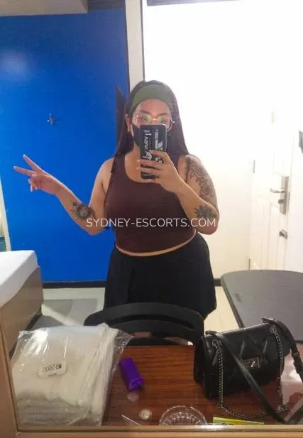 Sydney escorts Kylee — 1