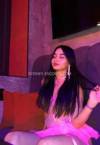 Sydney escorts Chloe — 7