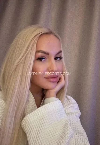 Sydney escorts Linda — 3