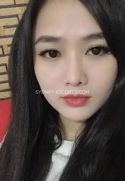 Sydney escorts Alexis — 4
