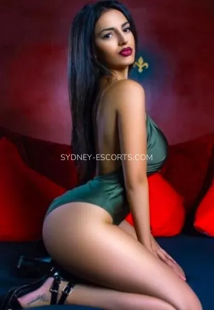 Sydney escorts Helen — 4