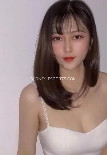 Sydney escorts Kelsey — 3