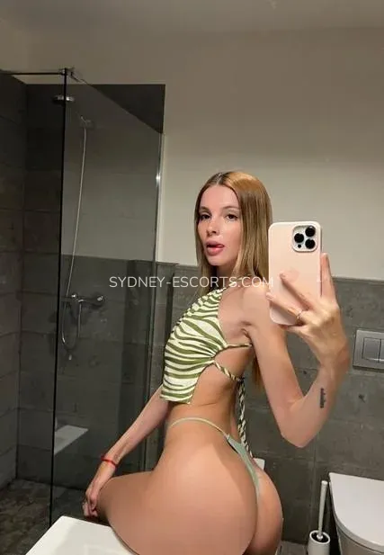 Sydney escorts Amber — 5